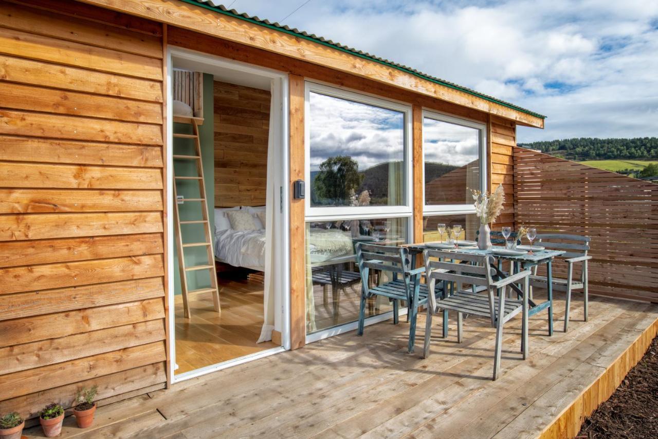 Alba - Charming Boutique Forest View Cabin With Hot Tub In Ballater Extérieur photo