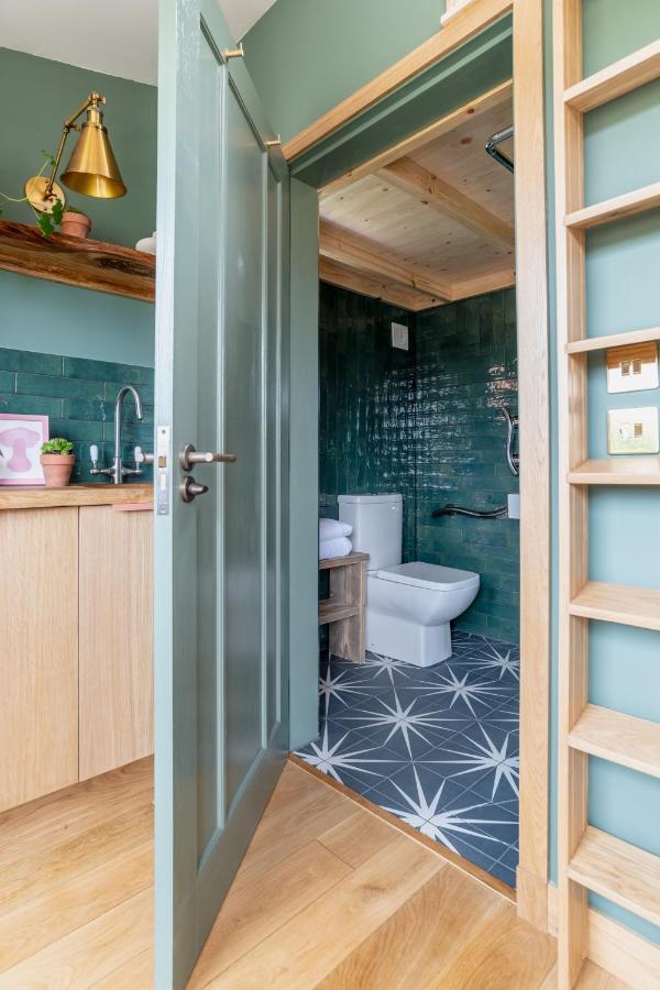 Alba - Charming Boutique Forest View Cabin With Hot Tub In Ballater Extérieur photo